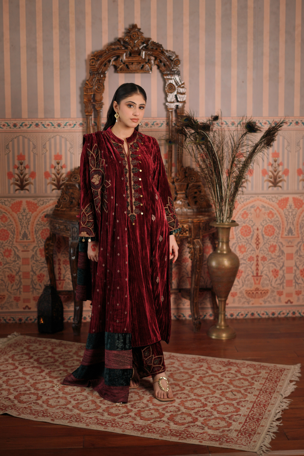 PREMIUM VELVET MEHROON